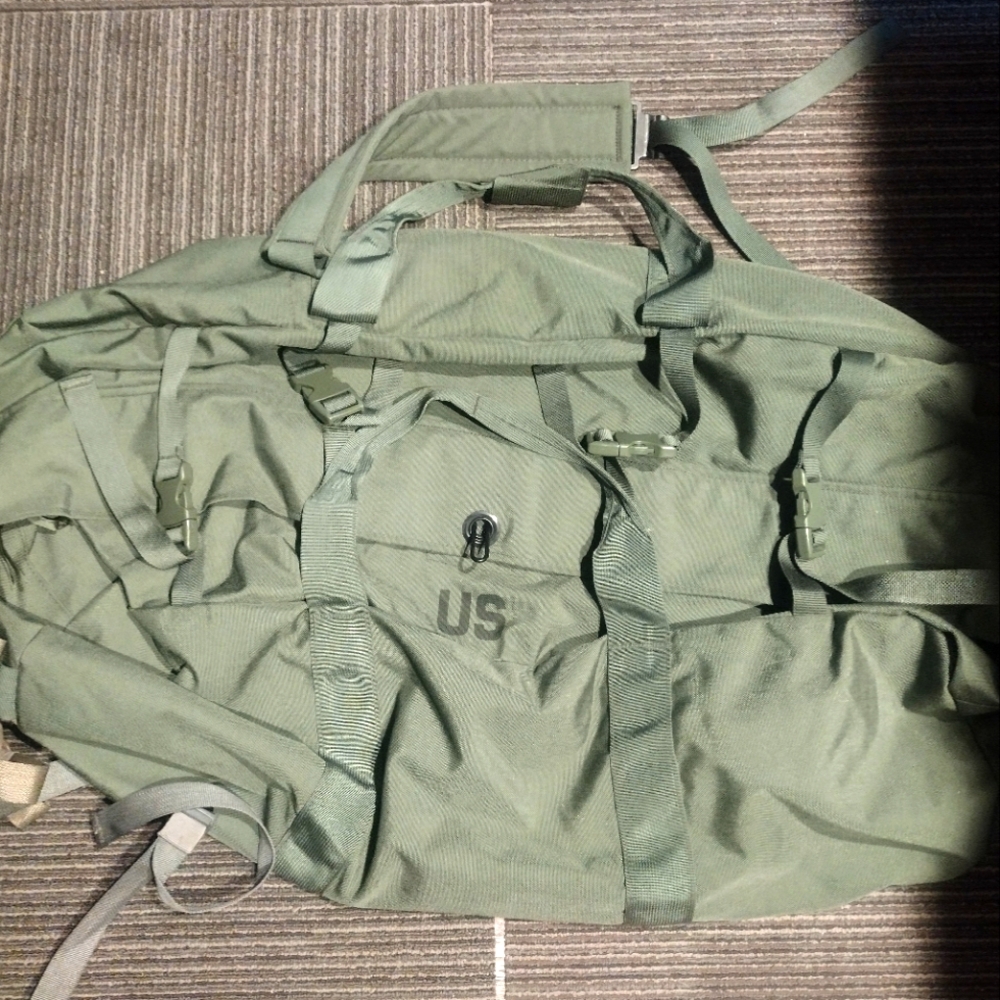 New US Army duffel bag